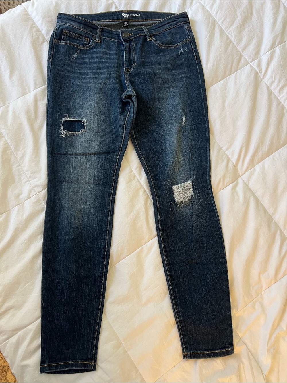 GAP Dark Blue Distressed Women’s Skinny Jeggings size 10 R